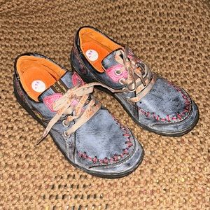 TMA Eyes Sneakers